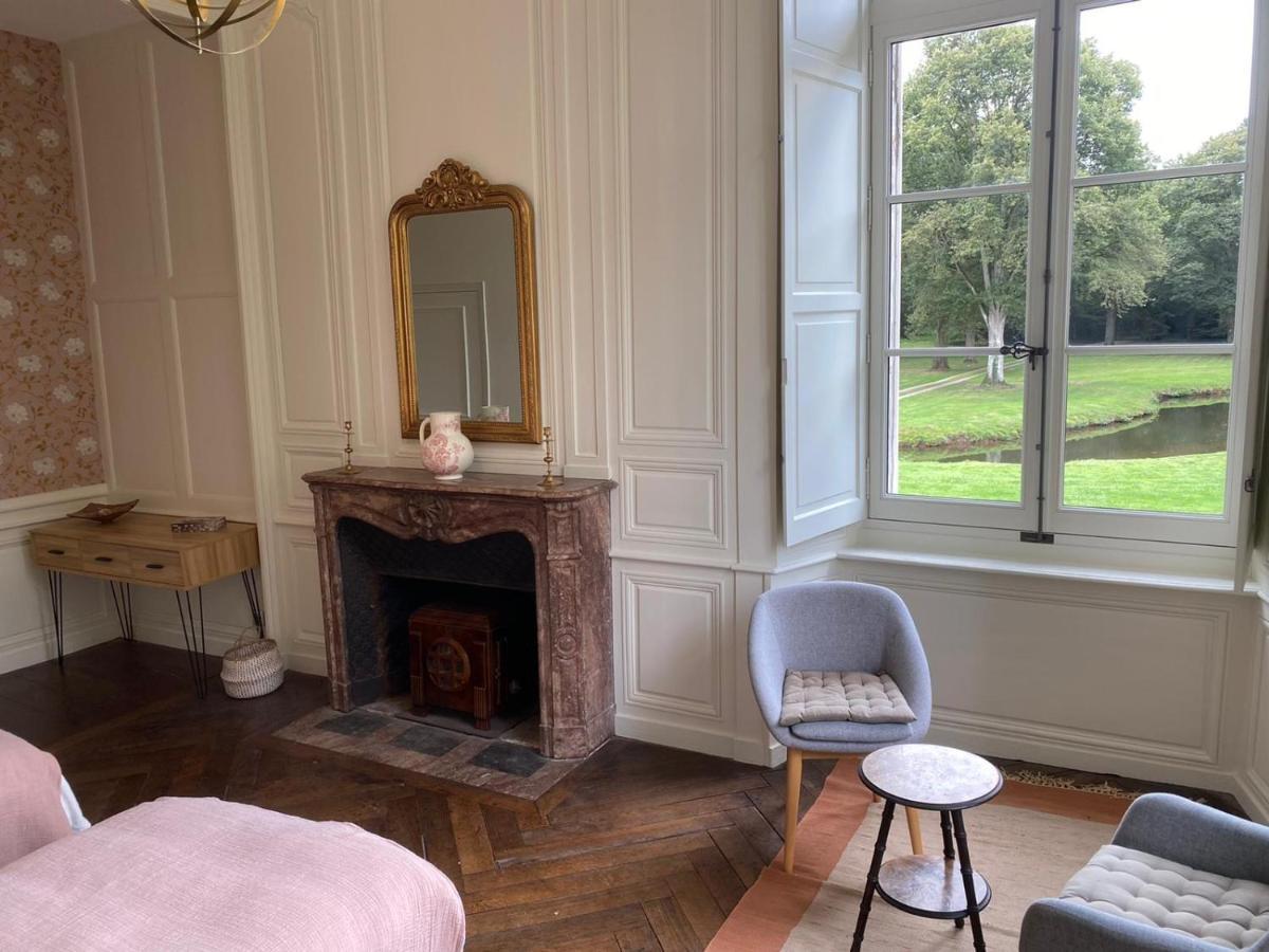 Domaine Des Longrais Bed & Breakfast